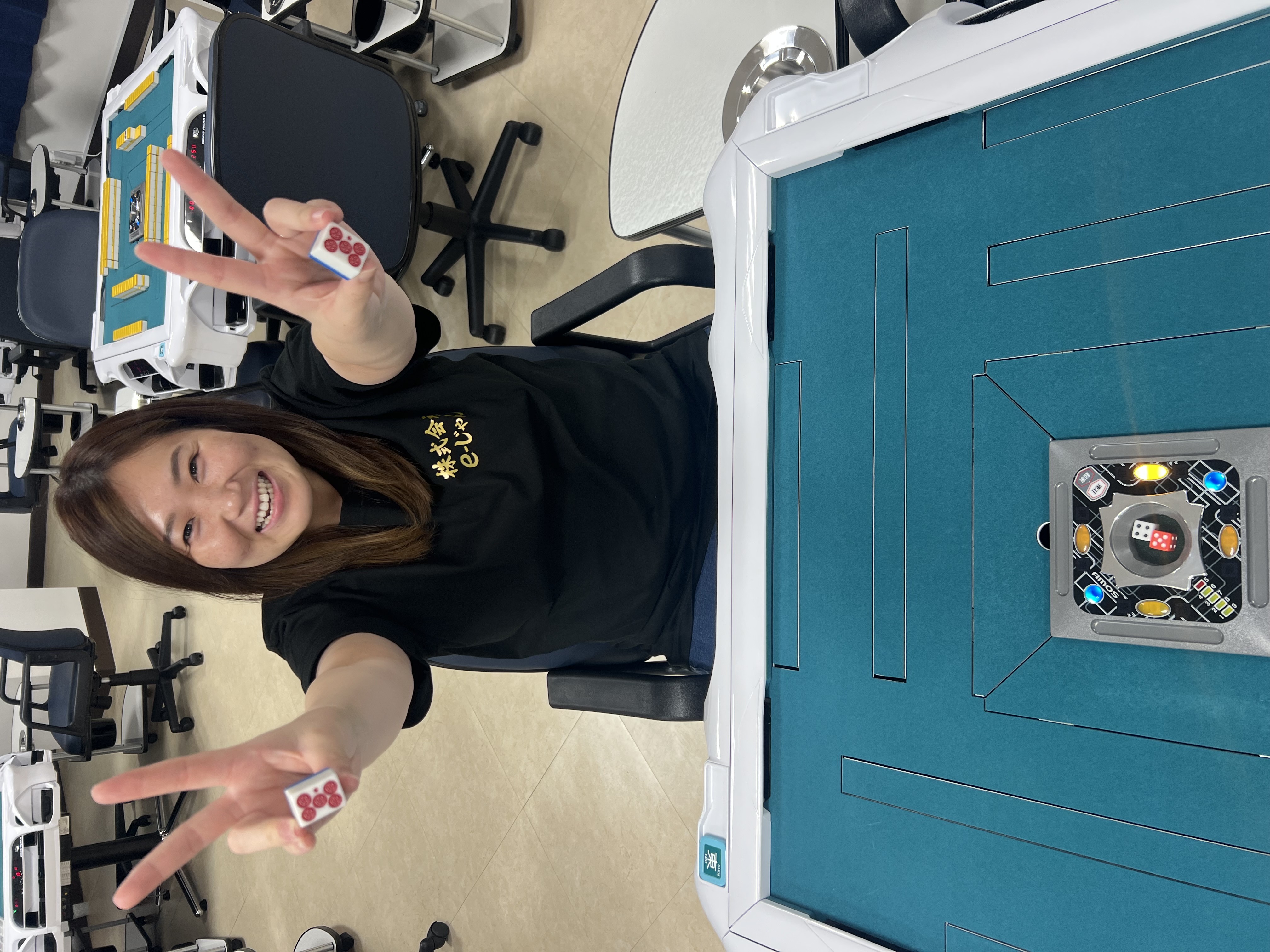 ちゅもの女性店員